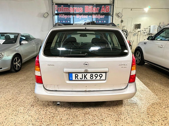 Opel Astra 9 of 9