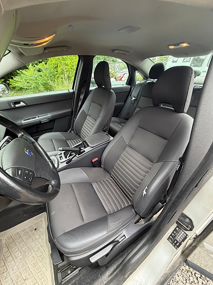 Volvo S40 5 of 5