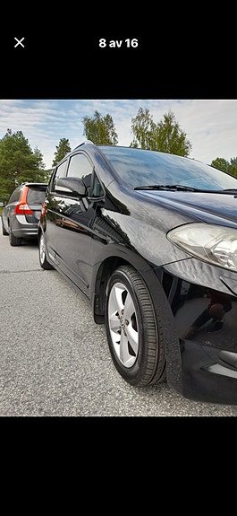 Honda FR-V 12 of 13