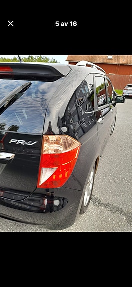 Honda FR-V 4 of 13