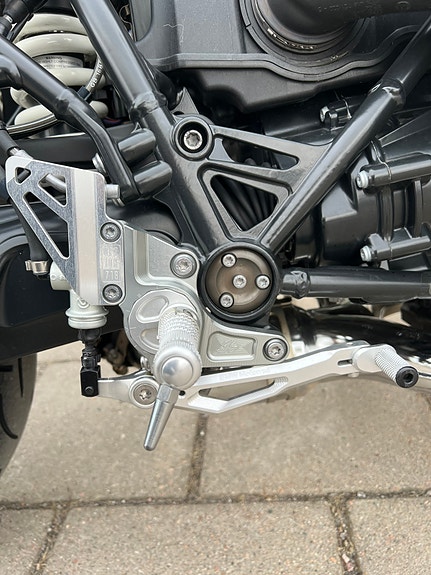 BMW R nineT 6 of 7