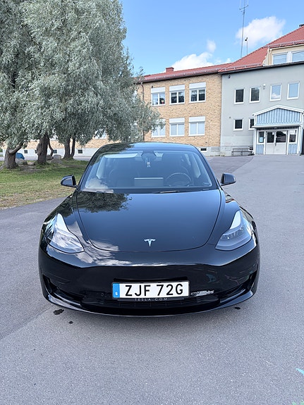 Tesla Model 3 2 of 3
