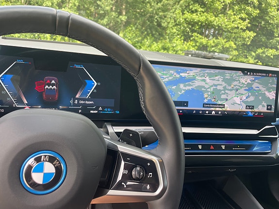 BMW 550e 2 of 5
