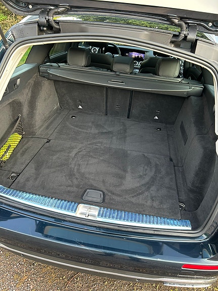 Mercedes-Benz E400 12 of 12