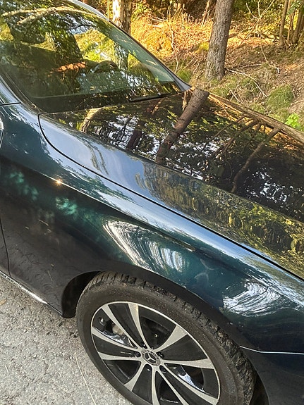 Mercedes-Benz E400 5 of 12