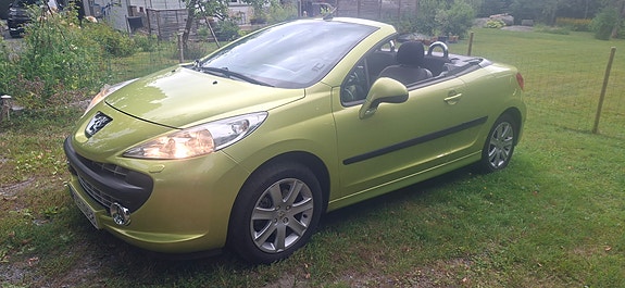 Peugeot 207 CC 16 of 22