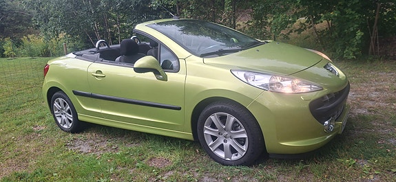 Peugeot 207 CC 15 of 22