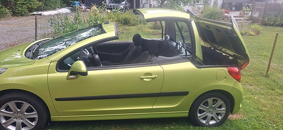 Peugeot 207 CC 14 of 22