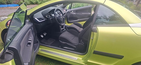 Peugeot 207 CC 11 of 22