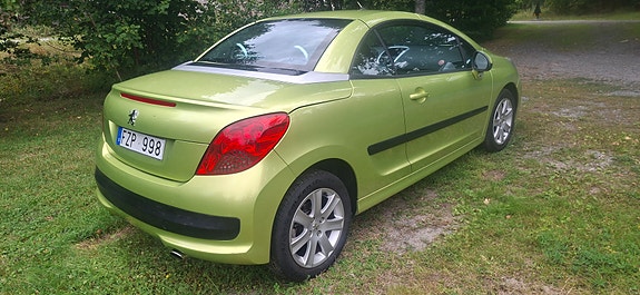 Peugeot 207 CC 4 of 5