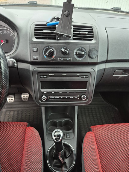 Skoda Fabia 5 of 12