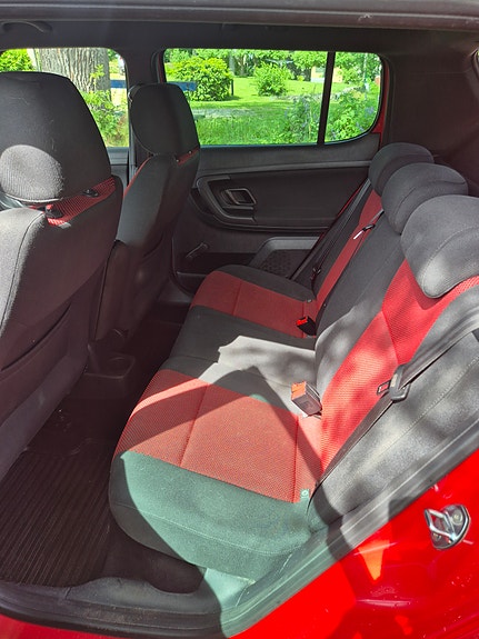 Skoda Fabia 10 of 12