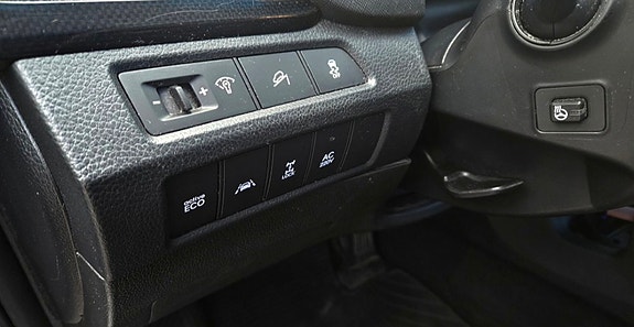 Hyundai Santa Fe 8 of 18