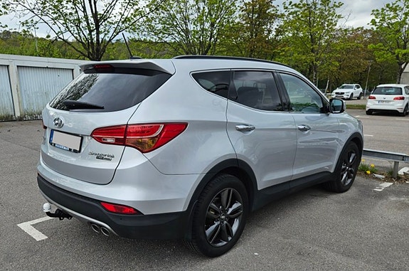 Hyundai Santa Fe 4 of 18
