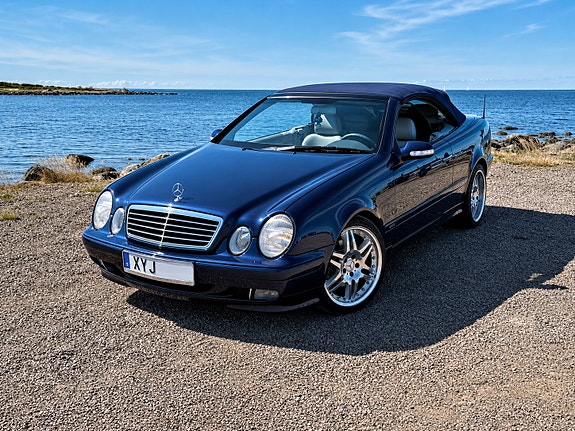 Mercedes-Benz CLK230 5 of 17