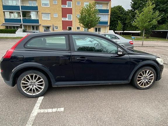Volvo C30 3 of 5