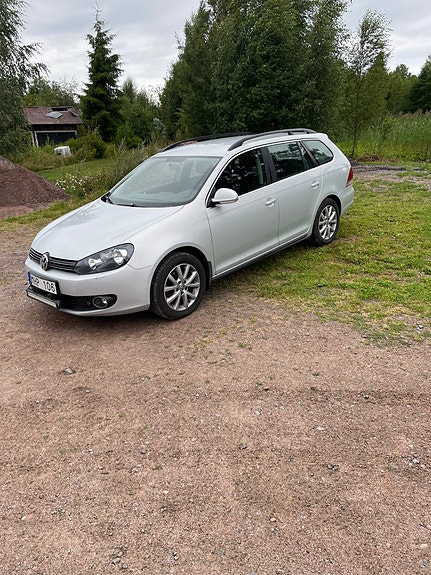 Volkswagen Golf VI 2 of 5