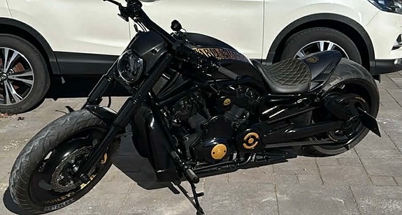 Harley-Davidson VRSCDX Night Rod Special 21 of 26