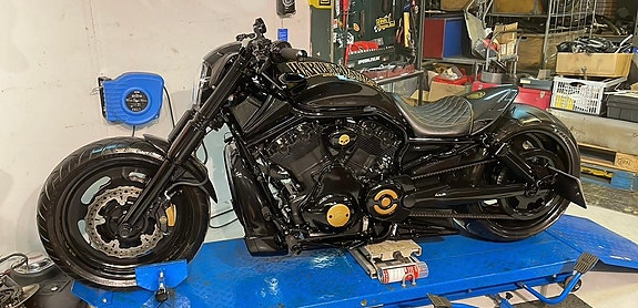 Harley-Davidson VRSCDX Night Rod Special 24 of 26