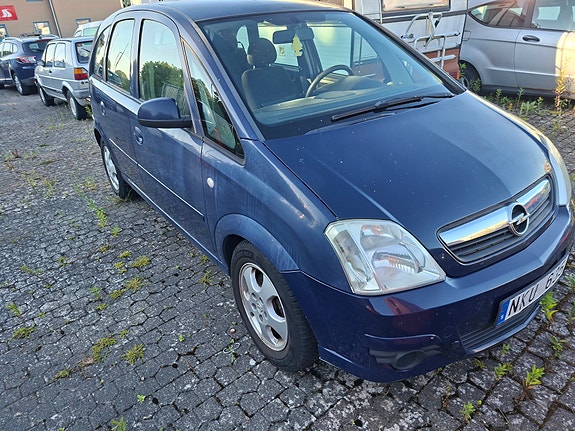 Opel Meriva 2 of 5