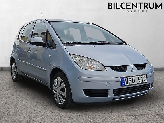 Mitsubishi Colt 2 of 5
