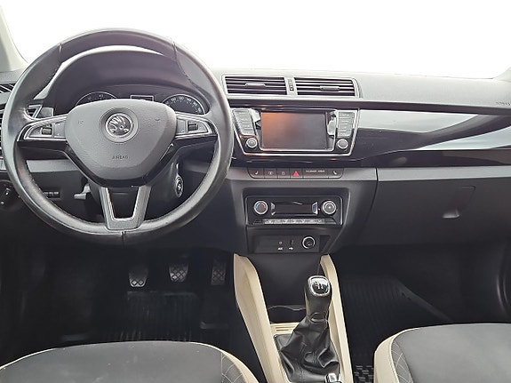 Skoda Fabia 5 of 8