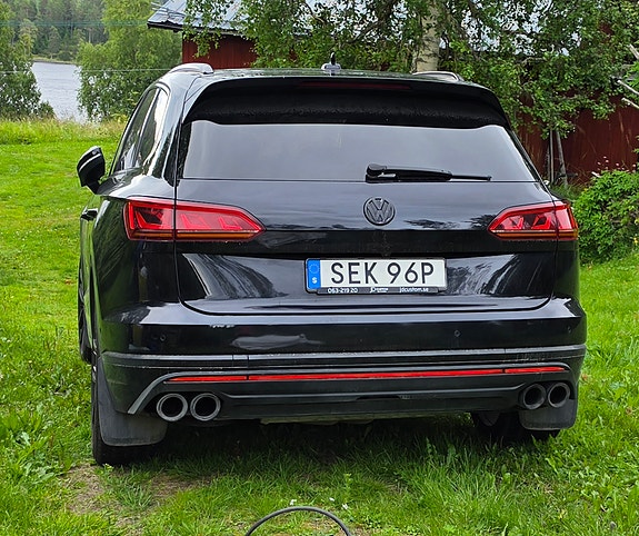 Volkswagen Touareg 3 of 5