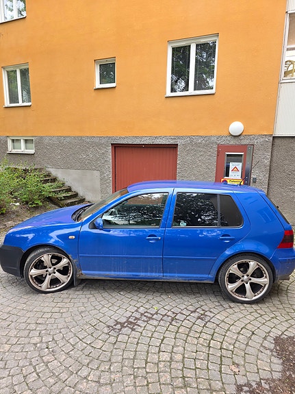 Volkswagen Golf IV 2 of 5