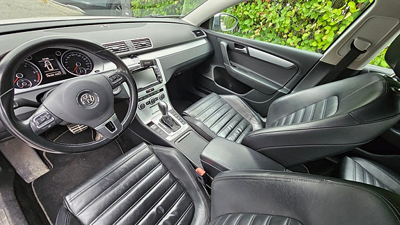 Volkswagen Passat Alltrack 4 of 5