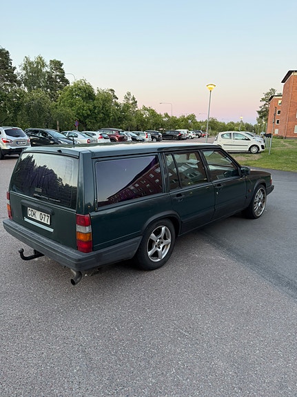Volvo 940 2 of 5