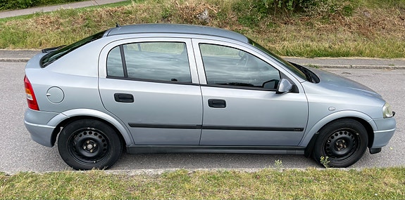 Opel Astra 4 of 5