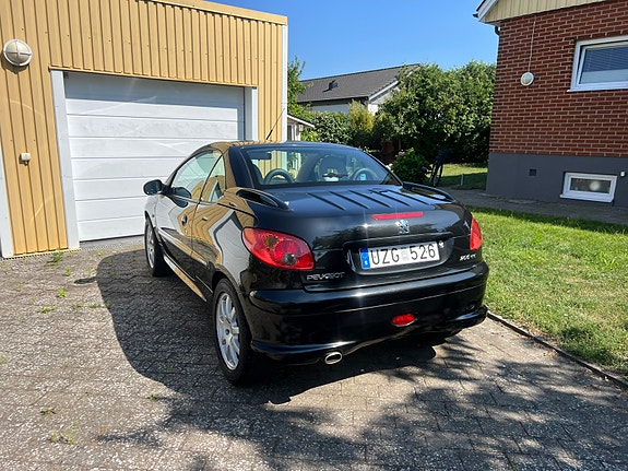 Peugeot 206 CC 4 of 5