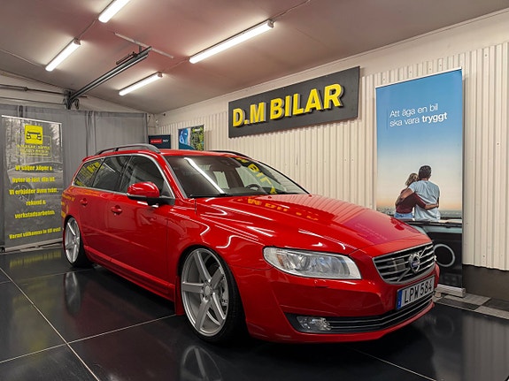 Volvo V70 4 of 5