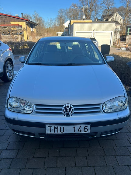 Volkswagen Golf IV 2 of 5