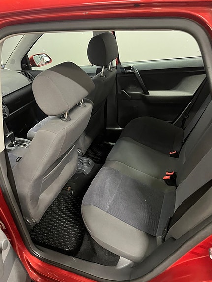 Volkswagen Polo 13 of 20