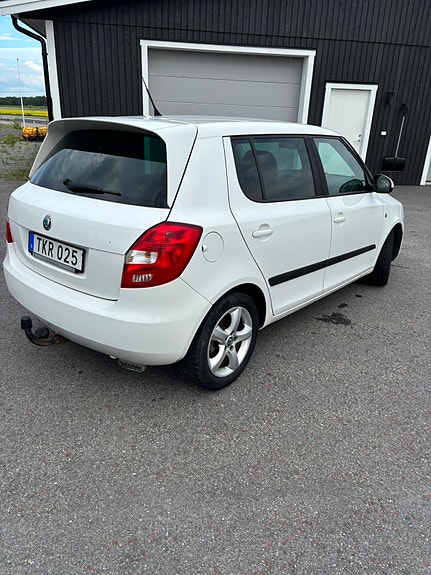 Skoda Fabia 3 of 8