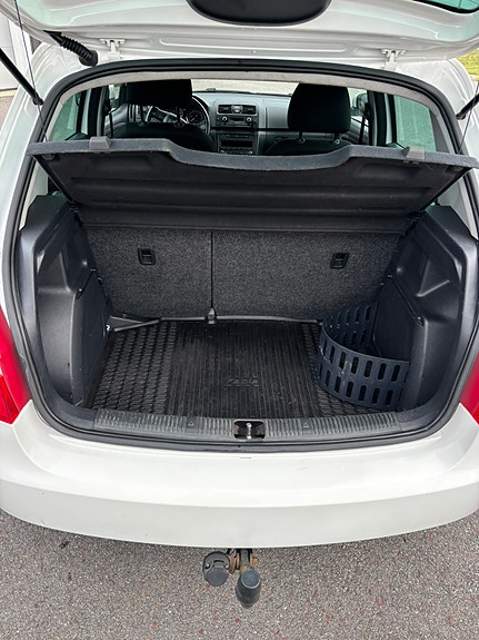 Skoda Fabia 5 of 8