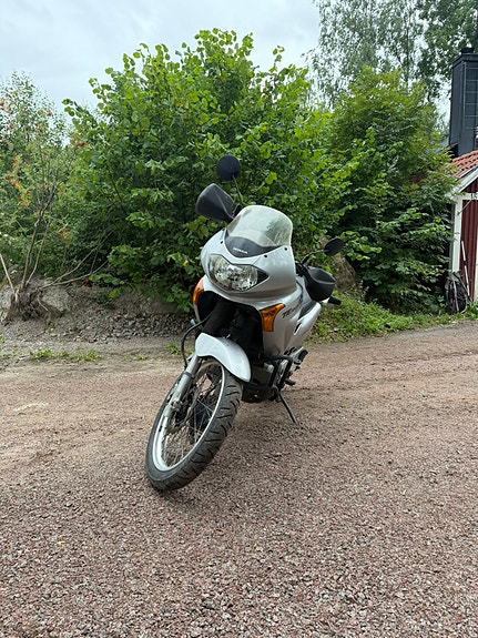 Honda XL650V Transalp 3 of 4