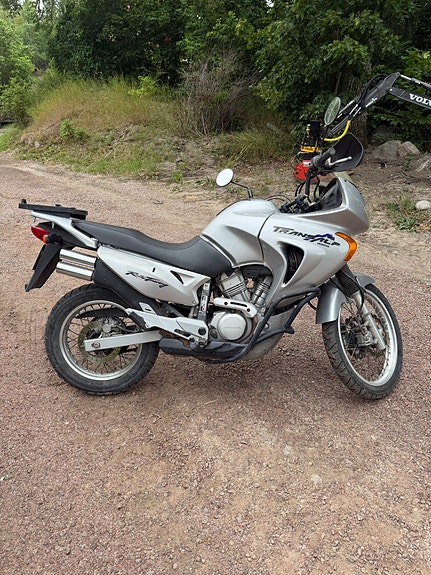 Honda XL650V Transalp 2 of 4