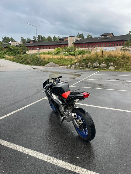 Aprilia RS125 6 of 8