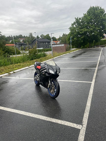 Aprilia RS125 2 of 8