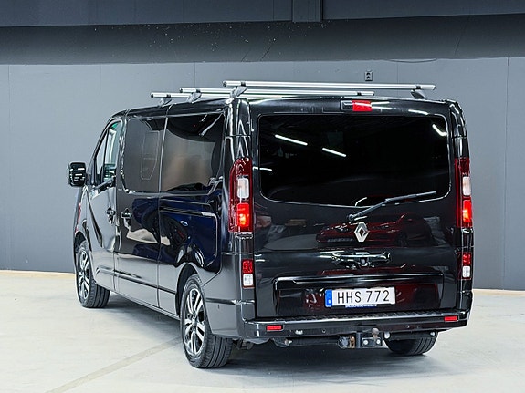 Renault Trafic 17 of 17