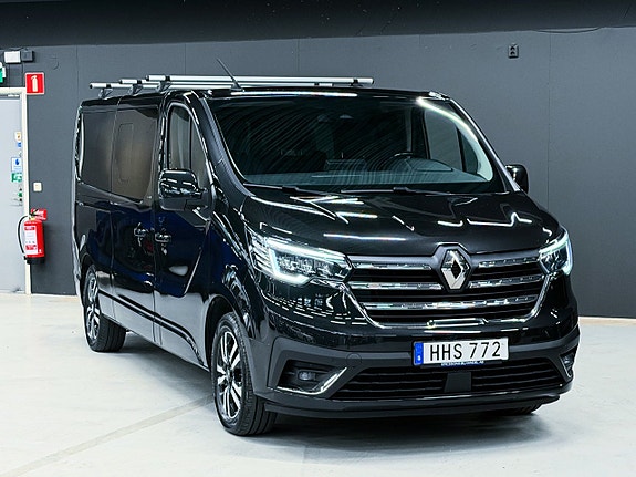 Renault Trafic 4 of 17