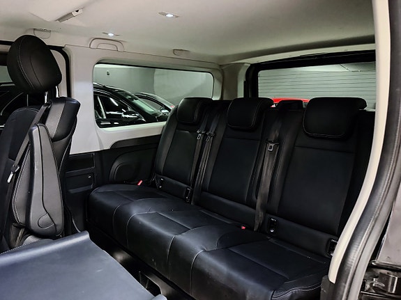 Renault Trafic 7 of 17
