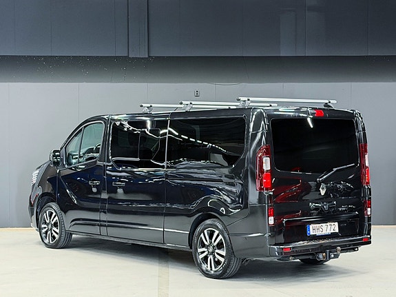 Renault Trafic 2 of 17