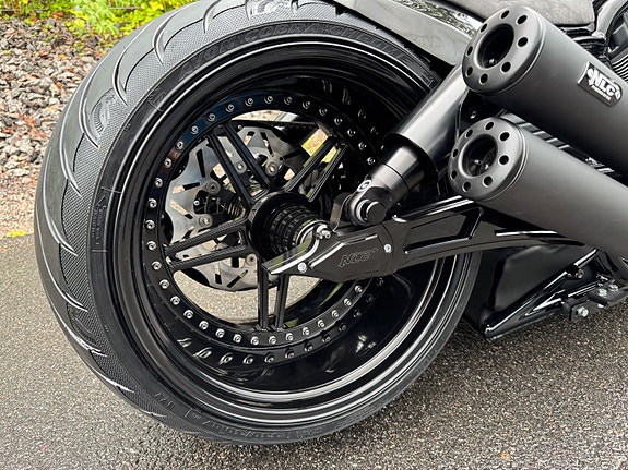Harley-Davidson VRSCDX Night Rod FULL No Limit Custom 9 of 16