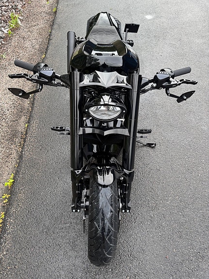 Harley-Davidson VRSCDX Night Rod FULL No Limit Custom 4 of 16