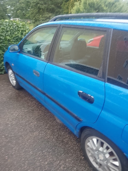 Mitsubishi Space Star 3 of 5