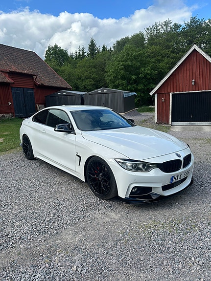 BMW 435i 3 of 5