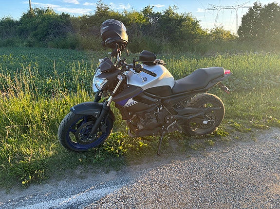Yamaha XJ6 ABS 4 of 8